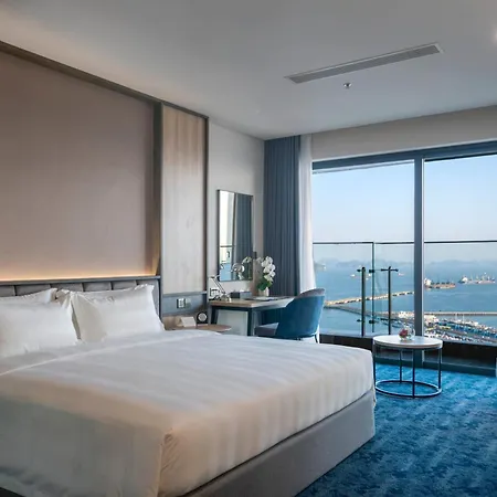 Hotel Wyndham Garden Legend Halong